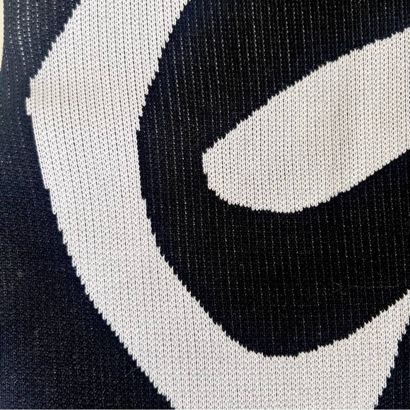 “NothingButStyle” Wavy Knitted Cut Out Playsuit Black and White Size Medium - Picture 5 of 5